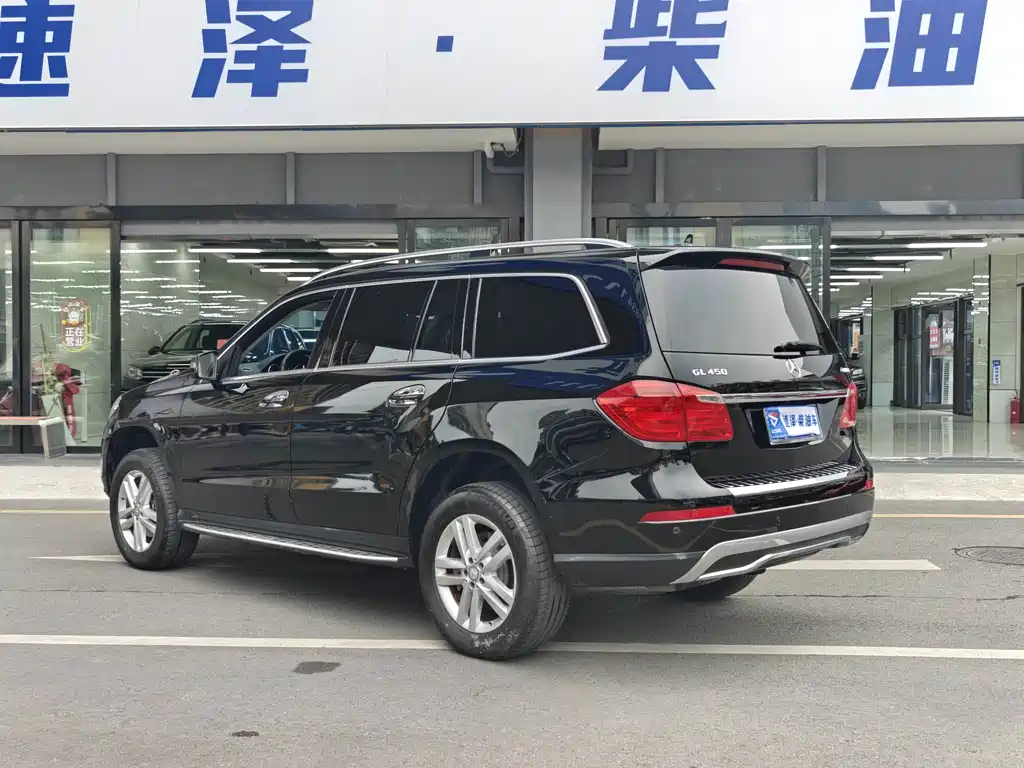 Mercedes-Benz GL-Class — миниатюра 5