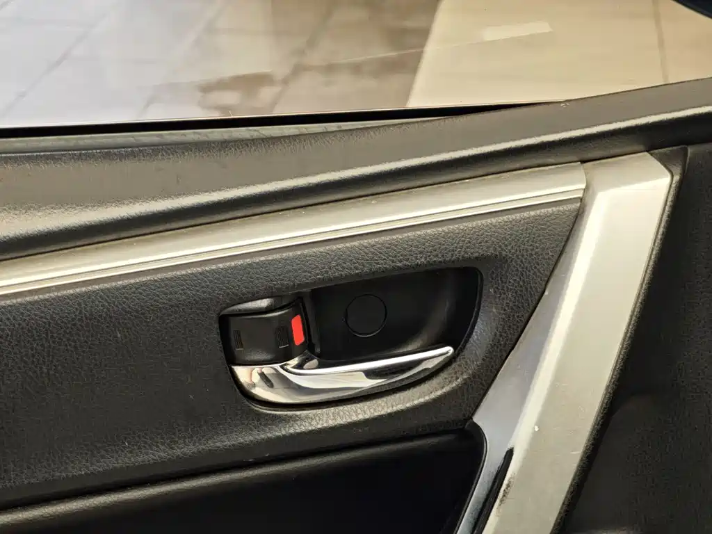Toyota Corolla 2017 1.8L E-CVT Lead
