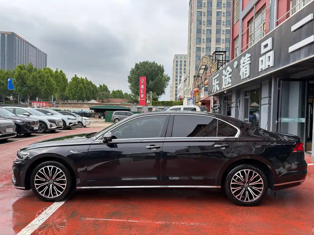 Volkswagen Phideon 2021 380TSI Luxury