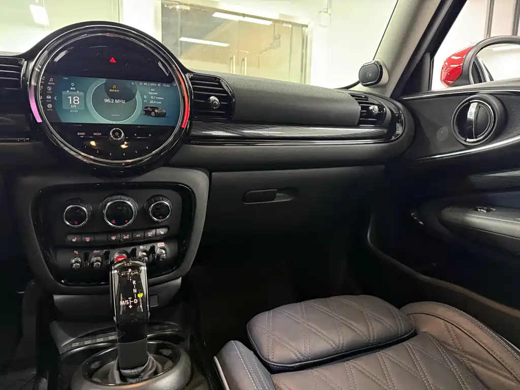 MINI Clubman 1.5T COOPER Connoisseur, фото 20