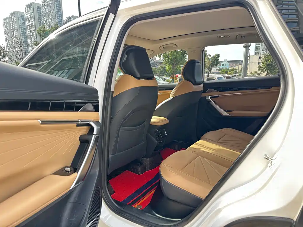Geely Boyue L — миниатюра 7