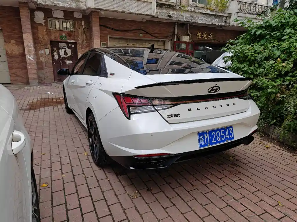Hyundai Elantra — миниатюра 5