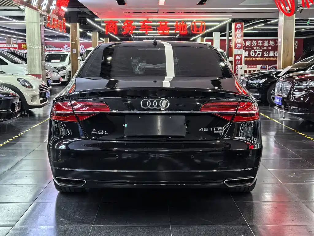 Audi A8 — миниатюра 5
