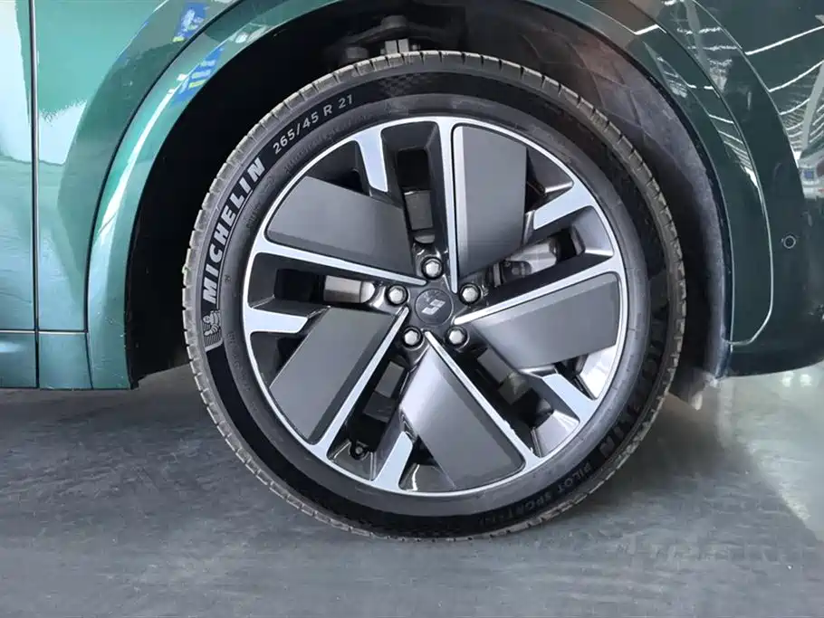 Li Auto L7 2025 Ultra