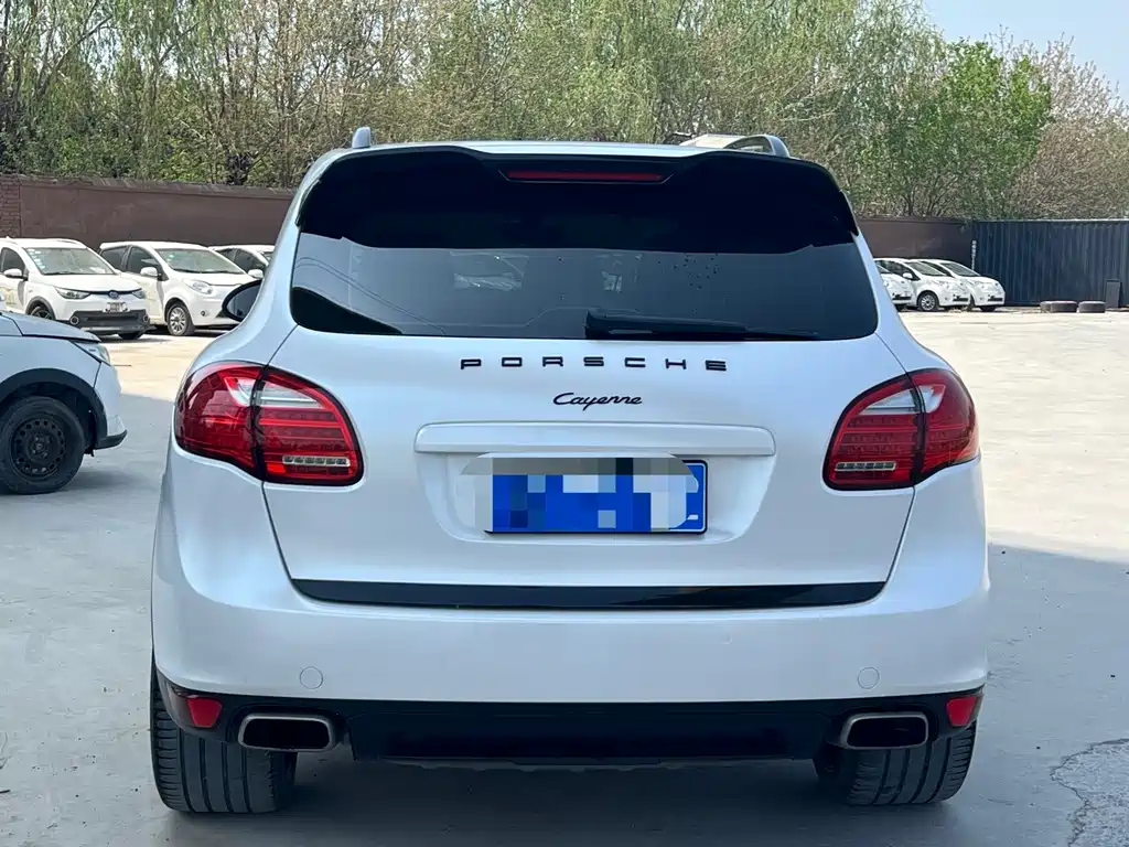 Porsche Cayenne 2014 Cayenne Platinum Edition 3.0T