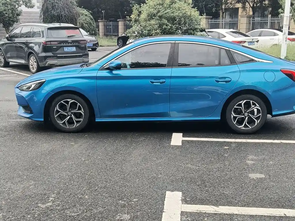MG MG5 — миниатюра 3
