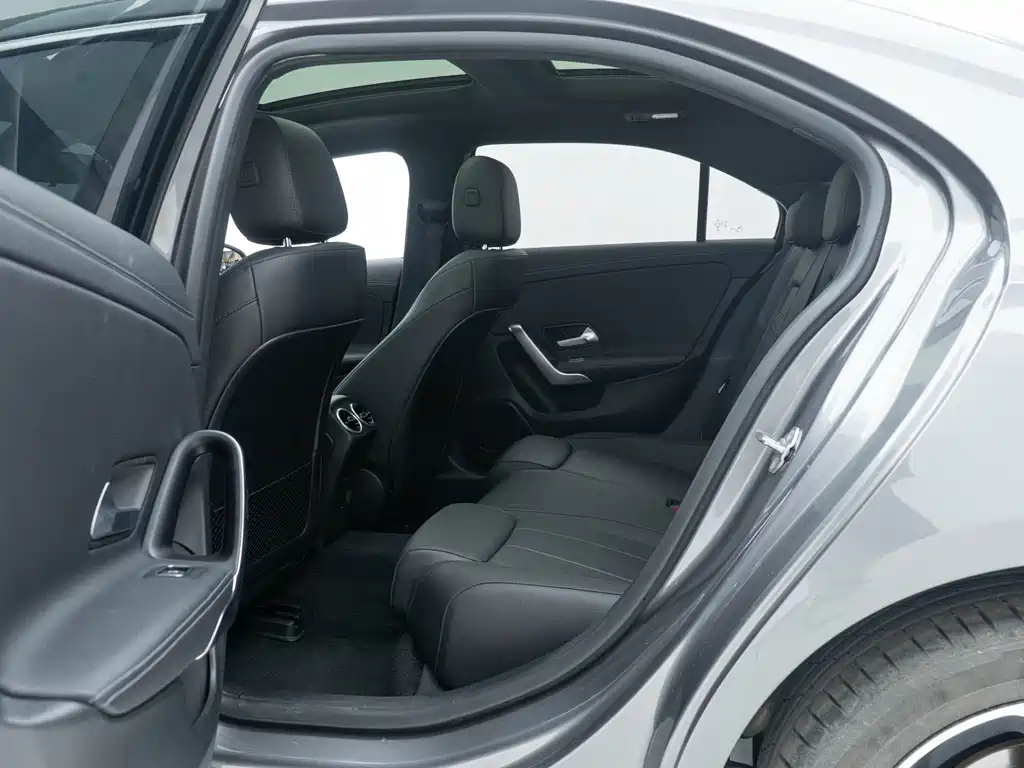 MERCEDES-BENZ A CLASS