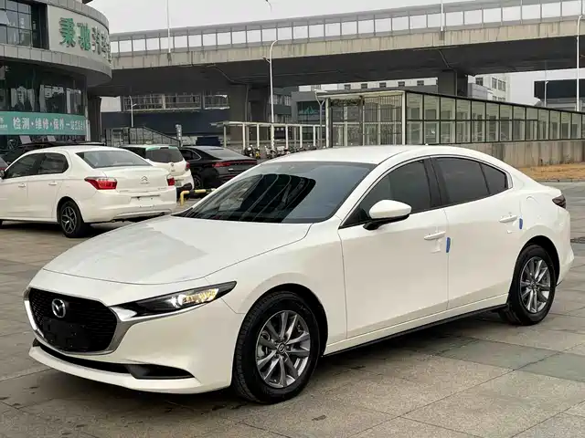 MAZDA 3 ANGKESAILA