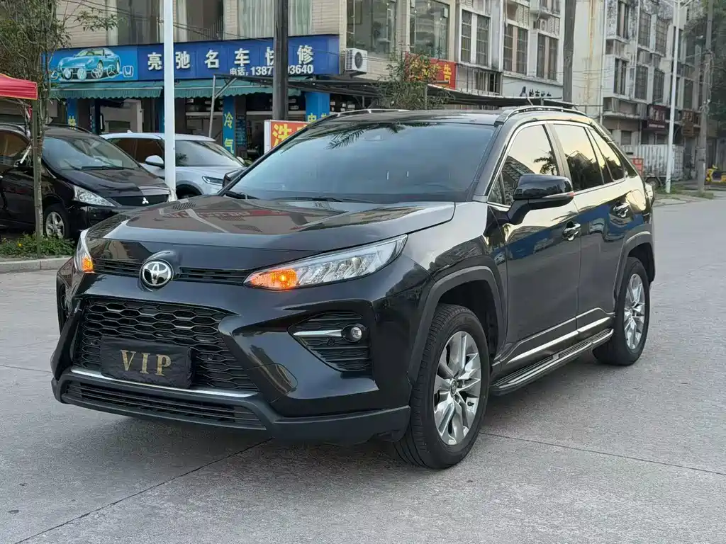 Купить Toyota Wildlander