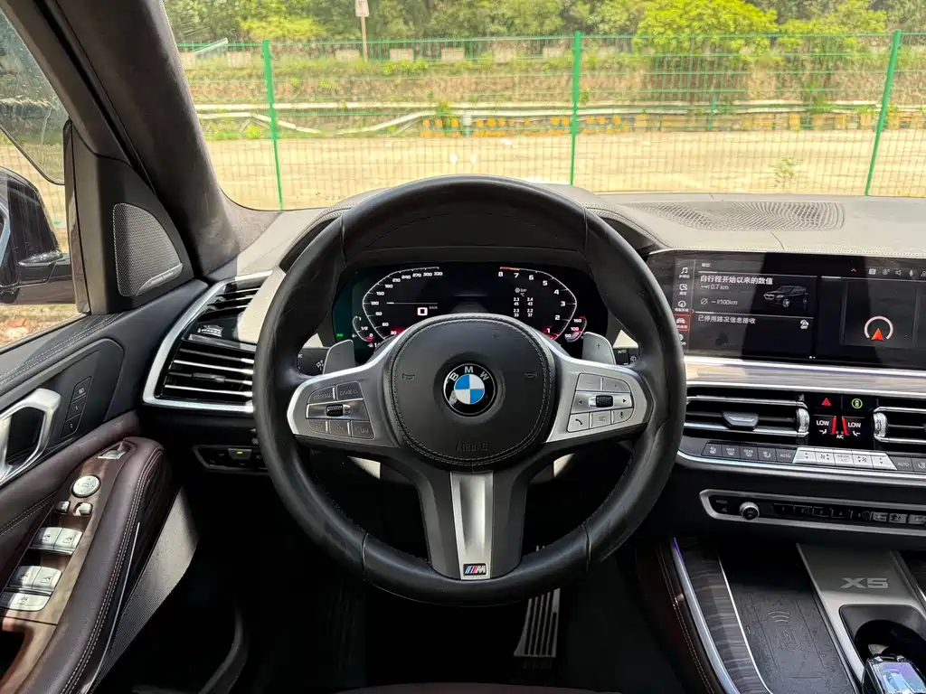 BMW X5 2022 xDrive 40Li Premium M Sport