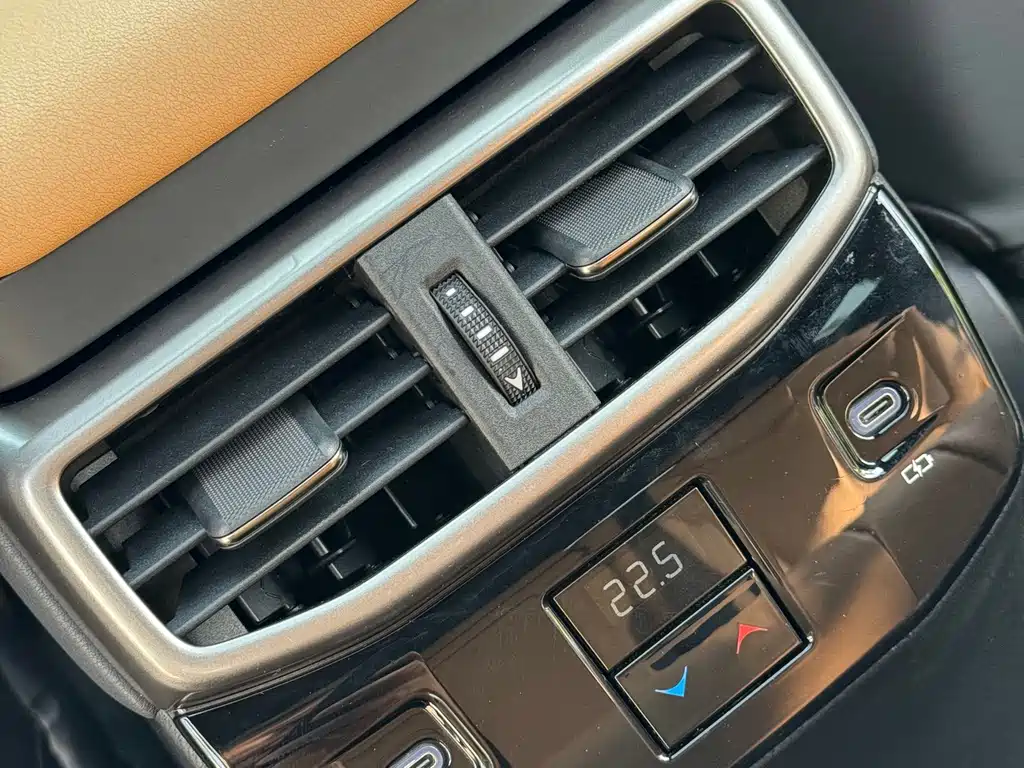 Lexus RX 2023 — фото 12