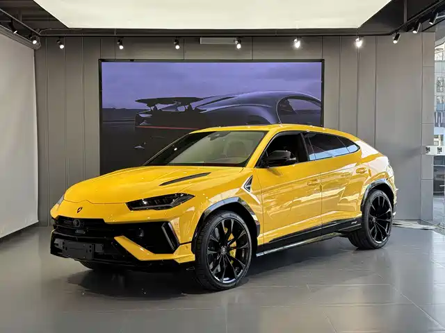 lamborghini urus