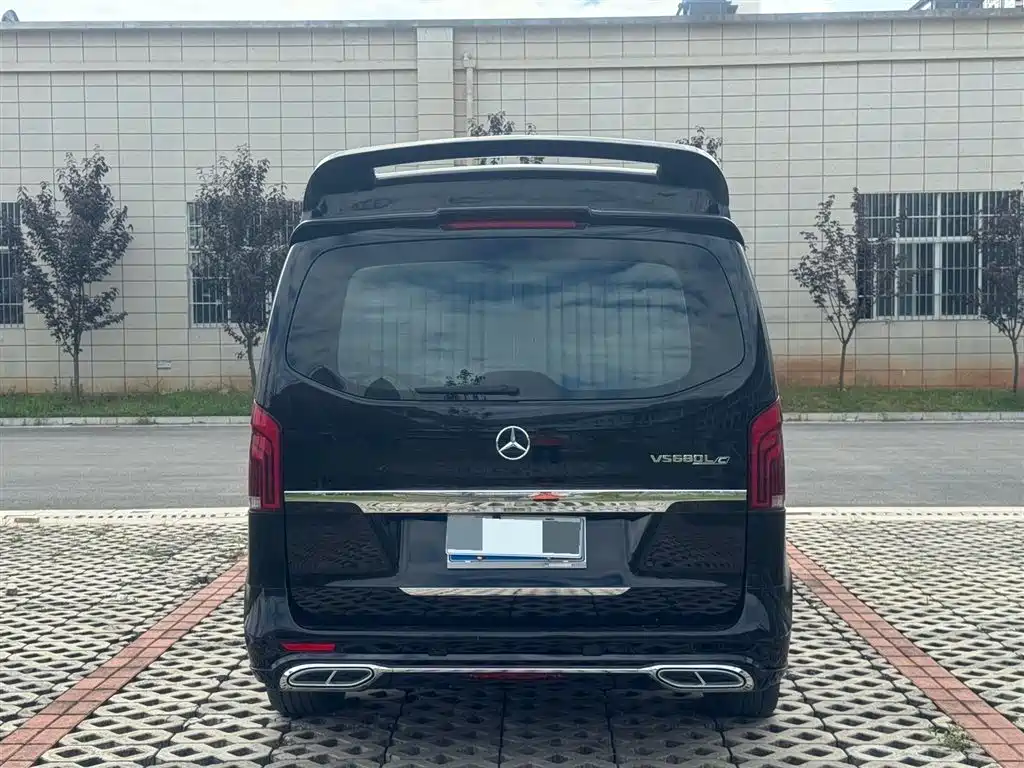 Mercedes-Benz Vito 2021 2.0T 7 мест
