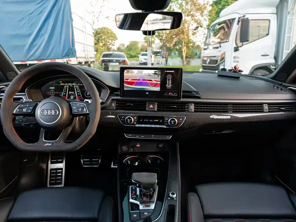 Audi RS 4 — миниатюра 6