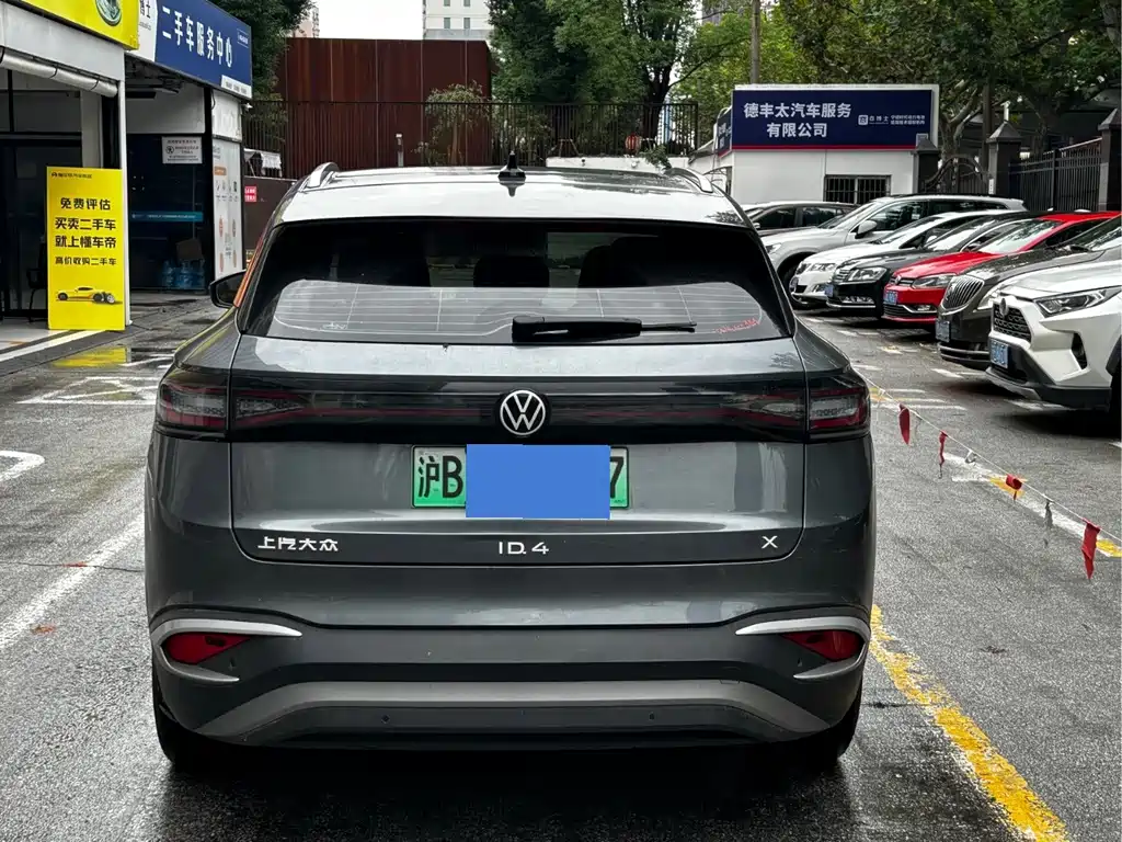 Volkswagen ID.4 X — миниатюра 4