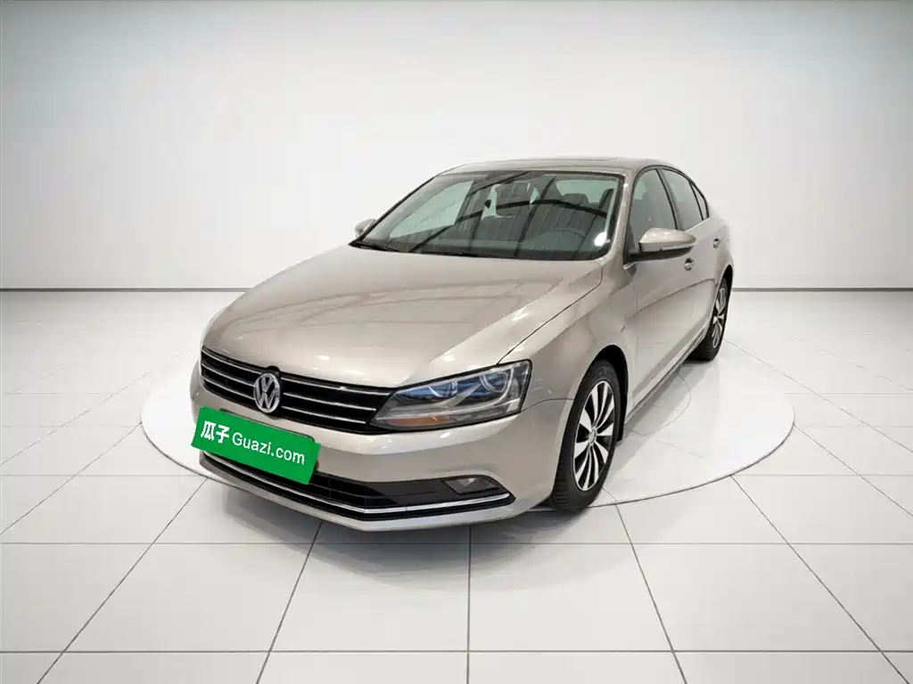 Volkswagen Sagitar 2017