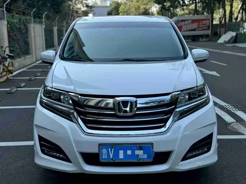 Honda Elysion 2016