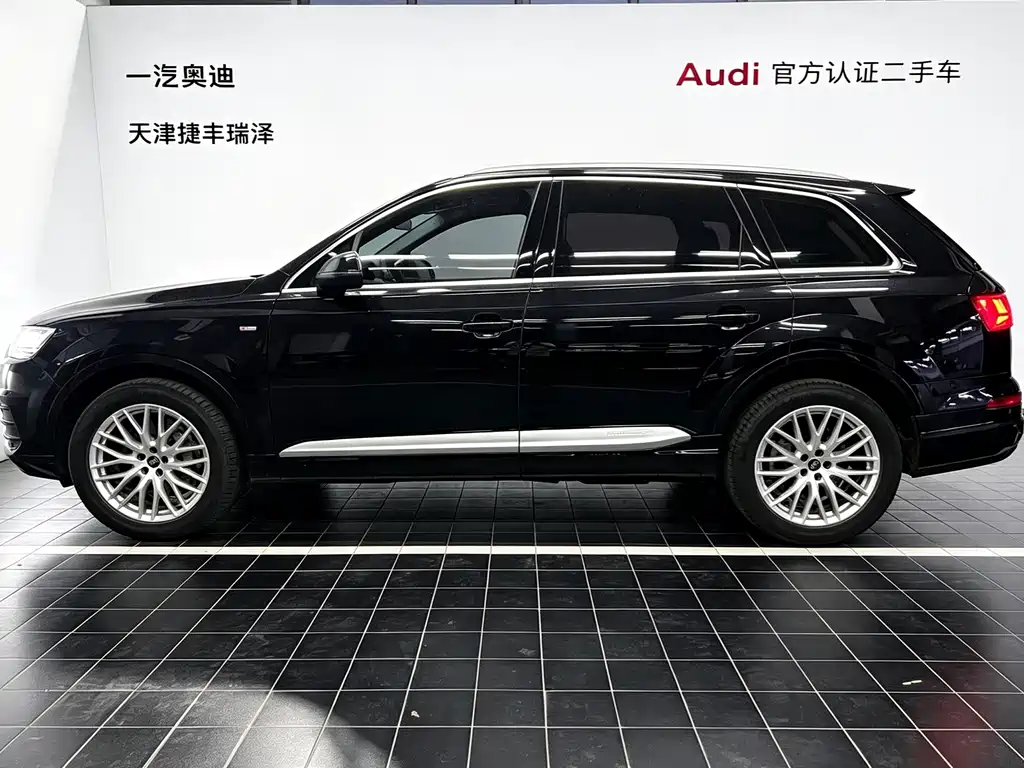 Audi Q7 — миниатюра 8