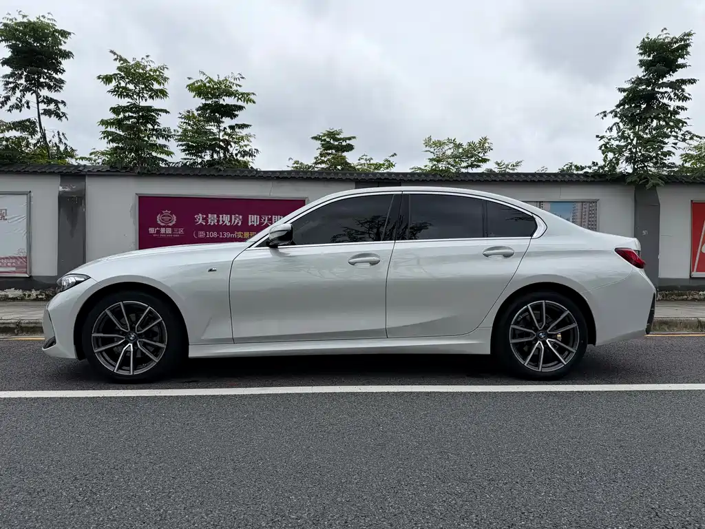BMW 3 Series 3 2023 320i M Sport