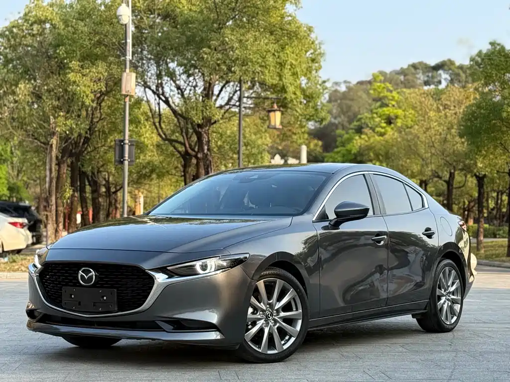 Mazda 3 Axela 2023