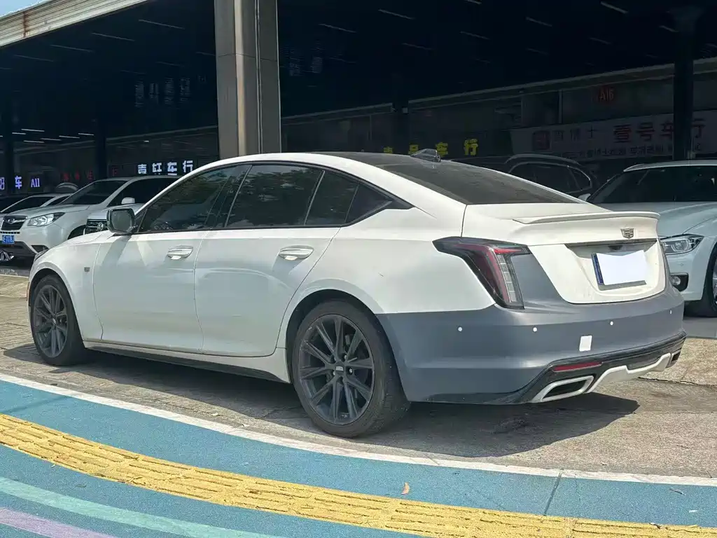 Cadillac CT5 — миниатюра 13