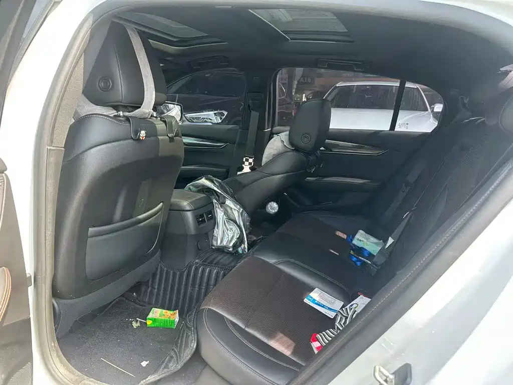 Cadillac CT5 — миниатюра 4