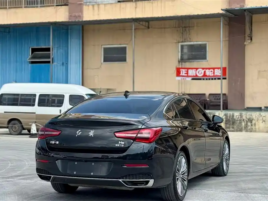 RED FLAG HONGQI H5