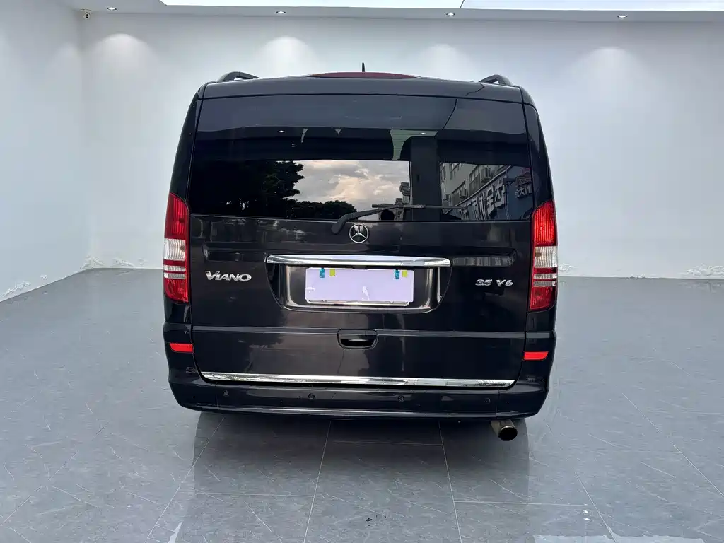 Mercedes-Benz Viano — миниатюра 7
