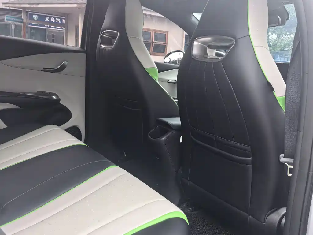BYD Dolphin — миниатюра 9