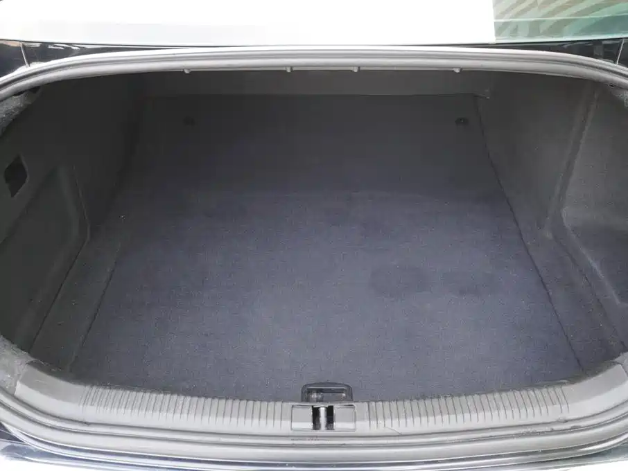 Audi A6L — миниатюра 11