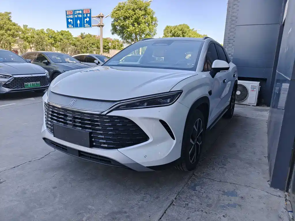 Byd L DM-i 2025