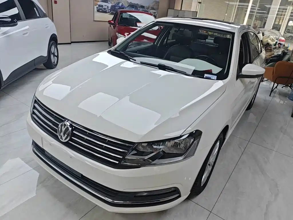 Volkswagen Lavida — миниатюра 2