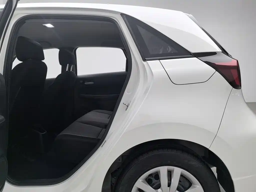 Honda Fit — миниатюра 15
