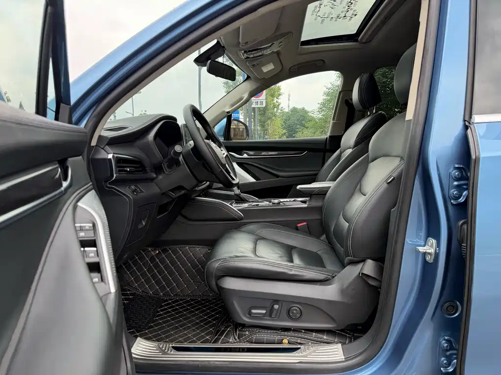 Maxus SAIC MAXUS D90 D90 2017 2.0T AT