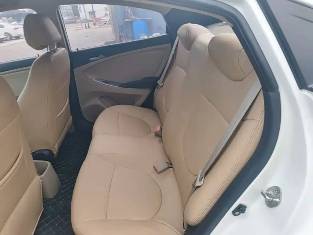 Hyundai Verna — миниатюра 17