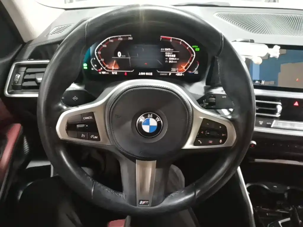 BMW 3 Series — миниатюра 11