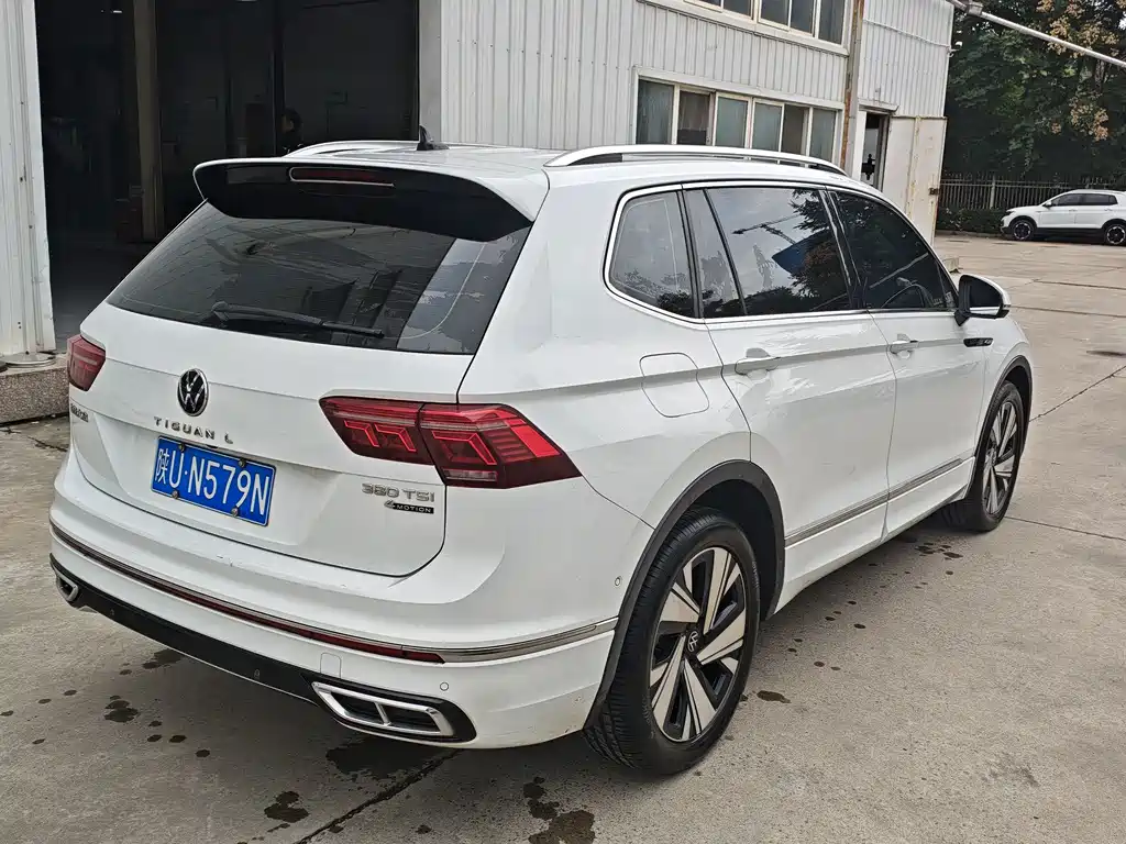 Volkswagen Tiguan L — миниатюра 3