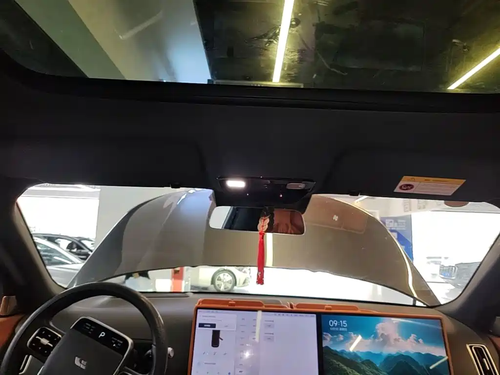 Li Auto Li L8 — миниатюра 18