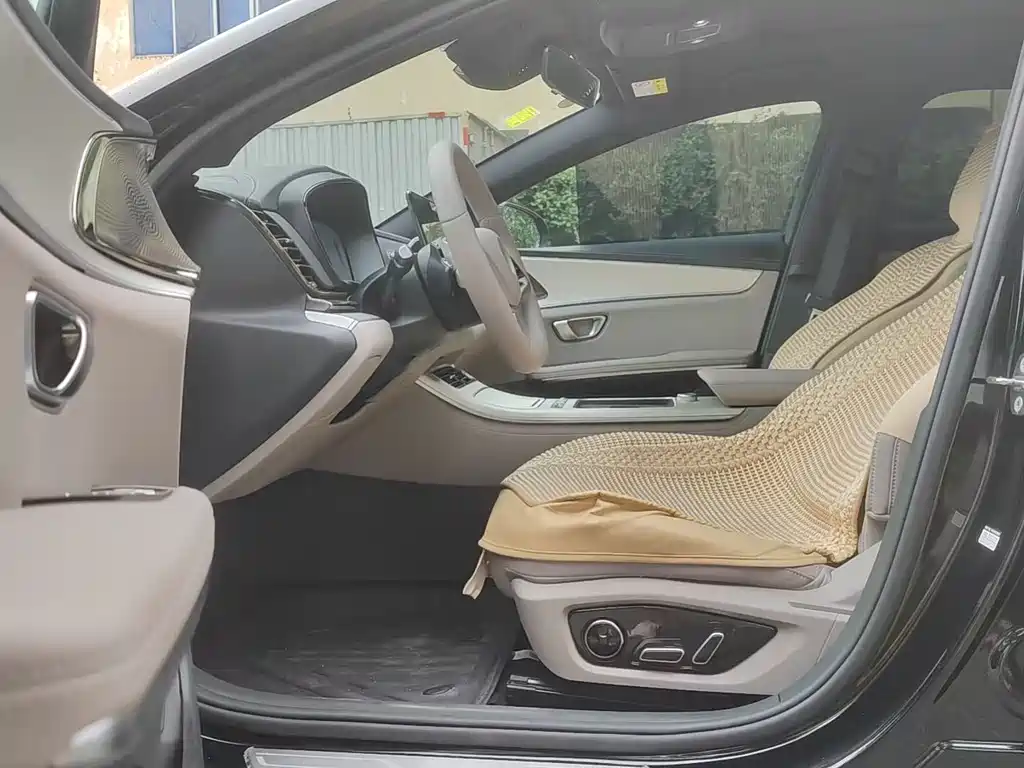 BYD Han 2025 EV Smart Drive 635KM Flagship