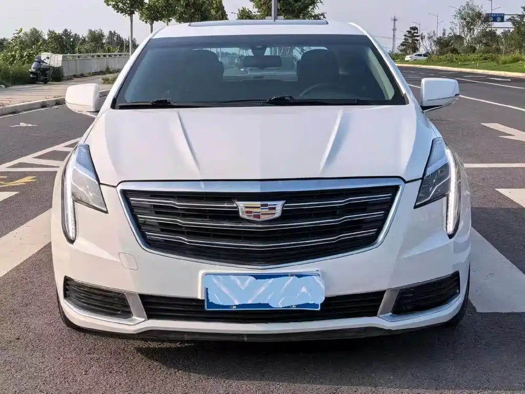 Cadillac XTS — миниатюра 2