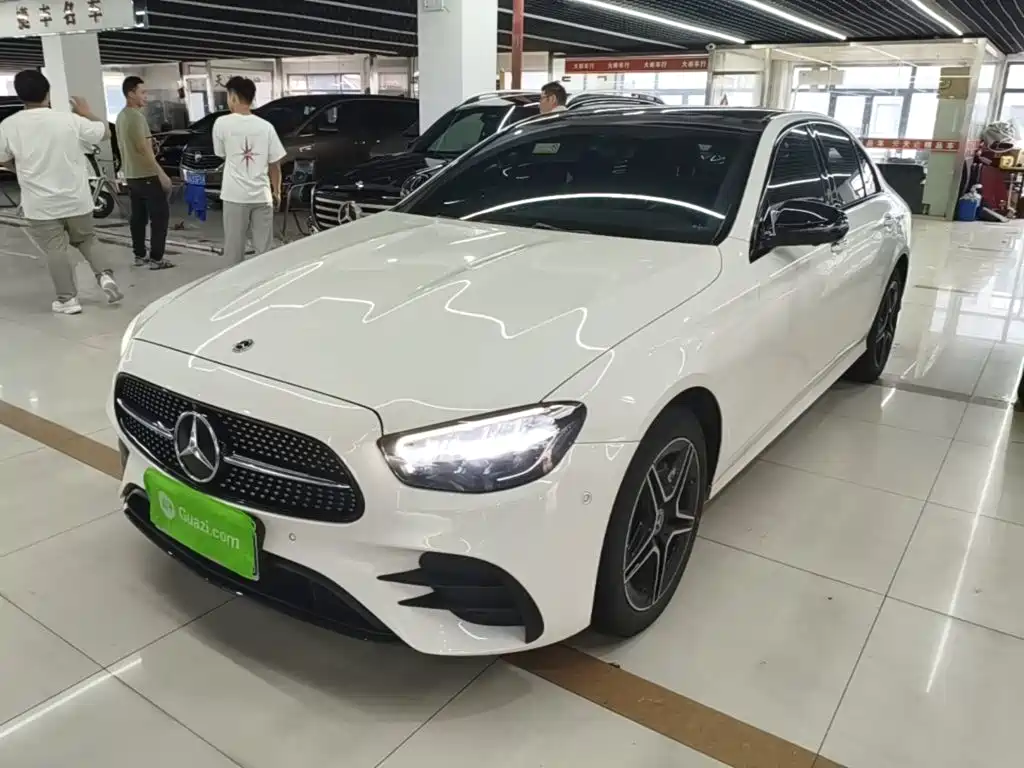 Mercedes-Benz E-Class (Import) — миниатюра 2