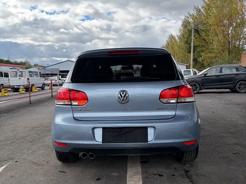 Volkswagen Golf — миниатюра 8