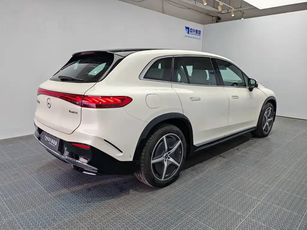 Mercedes-Benz EQS SUV 2023 450 4MATIC