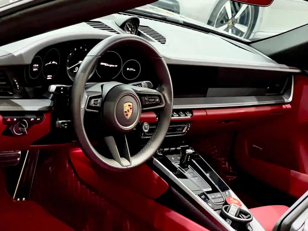 Porsche 911 2023 Targa 4 3.0T