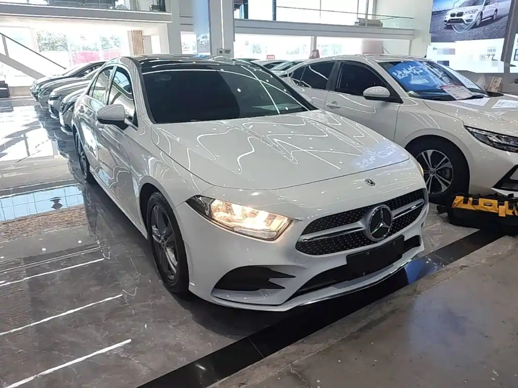 Mercedes-Benz A-Class — миниатюра 4