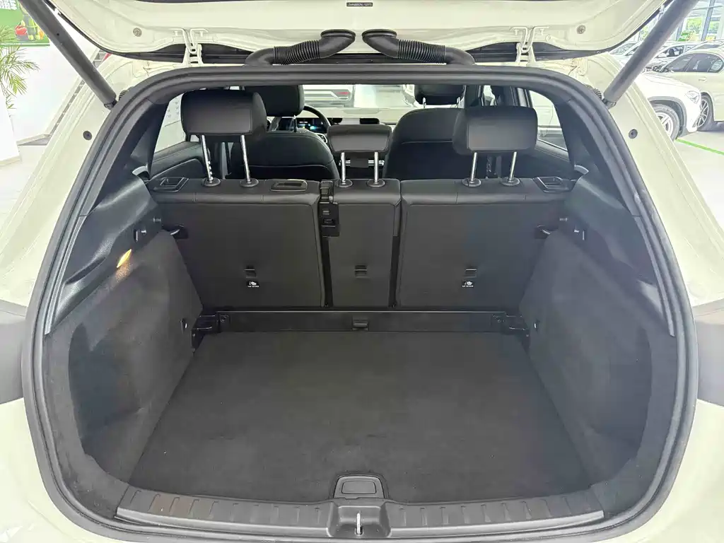 Mercedes-Benz GLA — миниатюра 16