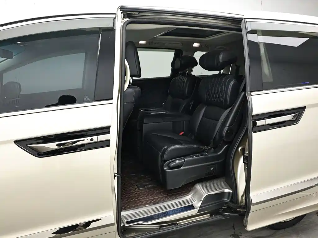 Honda Elysion — миниатюра 15