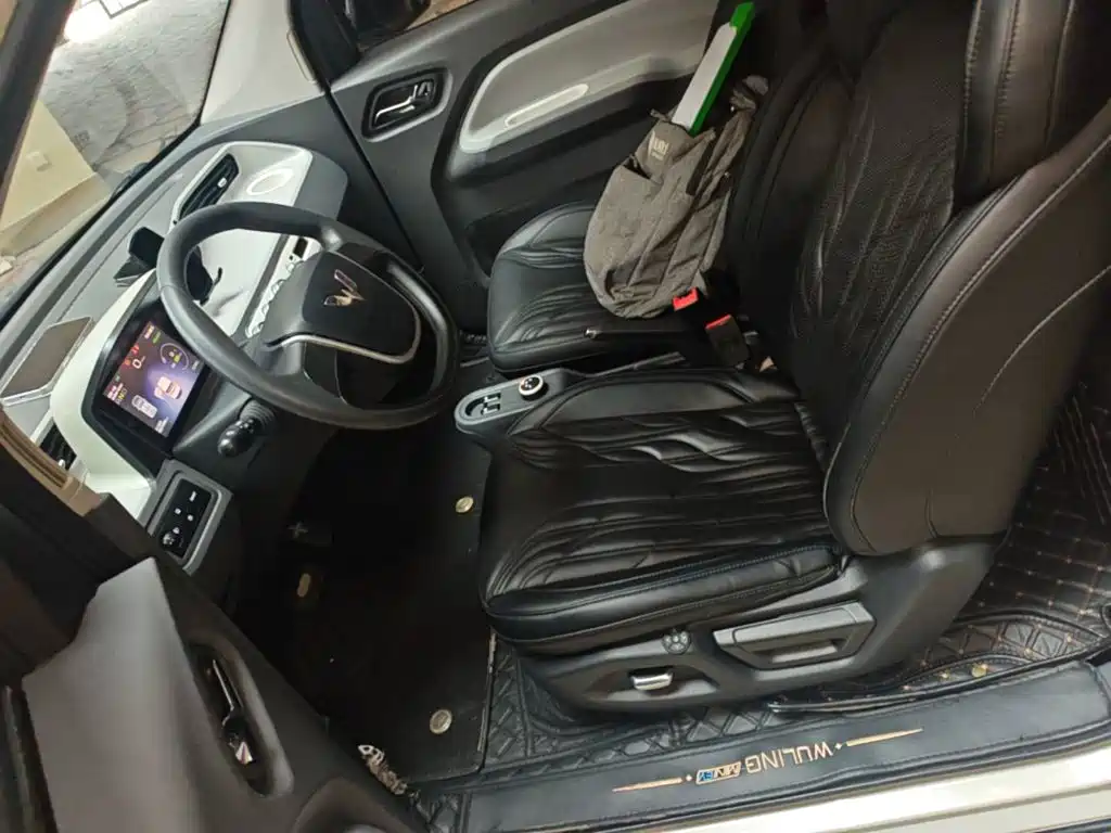 Wuling MINIEV — миниатюра 15
