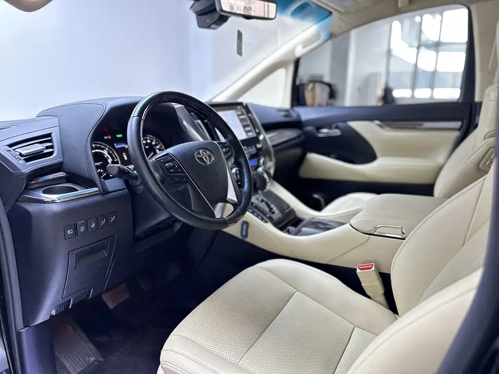 Toyota Alphard 2021 2.5L Premium