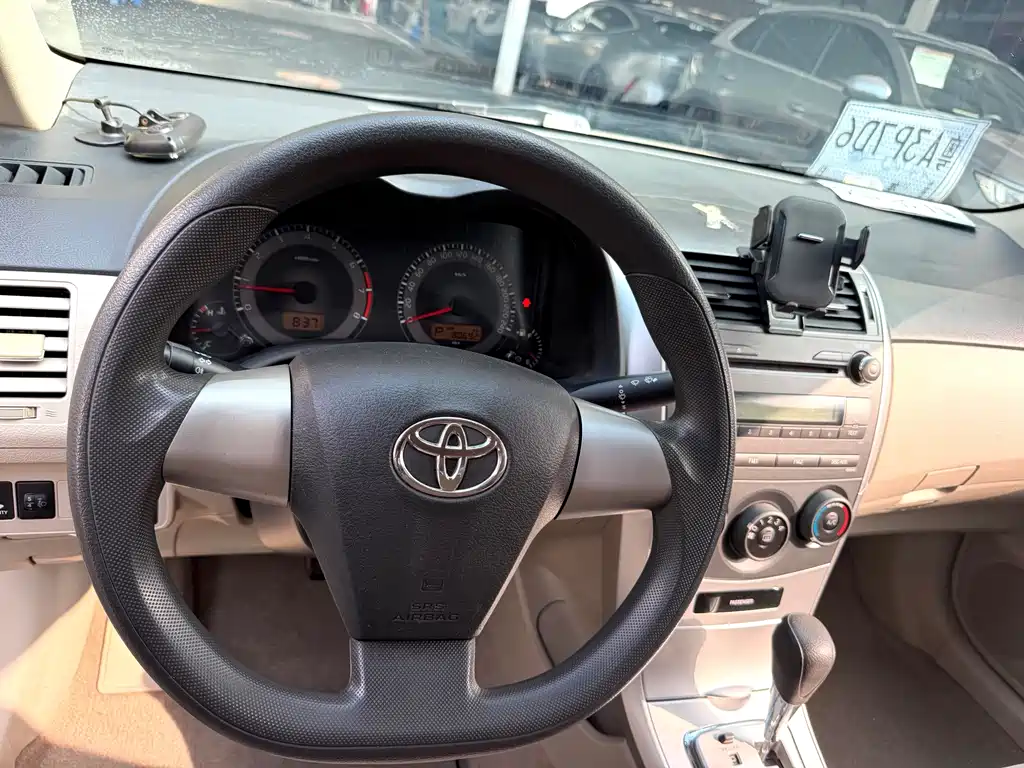 Toyota Corolla — миниатюра 14